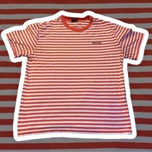 RED AND WHITE STRIPED VINTAGE TSHIRT